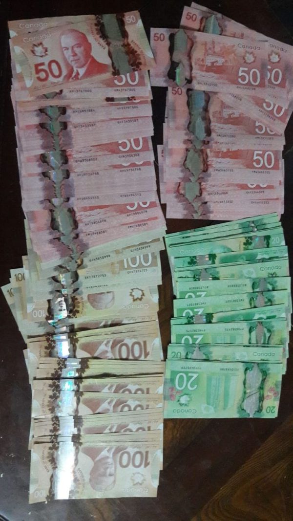 5068b6cf-a0c0-4d80-a8a0-2b3d411548fc Buy Canadian Dollars online
